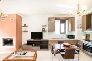 Eleftheria's House with Panoramic Sea View - Afráta