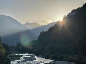 Apartment mit 2 Schlafzimmern und Flussblick