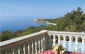 Lovely Apartment In Malinska With Wifi 