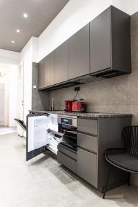 Suite with Parliament view