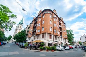 Suite with Parliament view