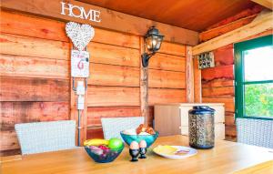 3 Bedroom Lovely Home In Scherpenisse