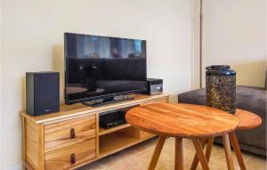 3 Bedroom Lovely Home In Scherpenisse