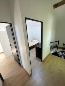 Charmante dépendance avec jardin