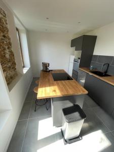 Charmante dépendance avec jardin