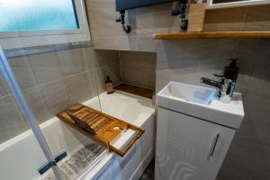 Cosy Family Retreat with Garden & Workspace