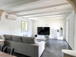 Maisons de vacances Maison chaleureuse avec piscine : photos des chambres