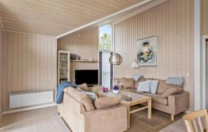 Cozy Home In Gedser With Wifi