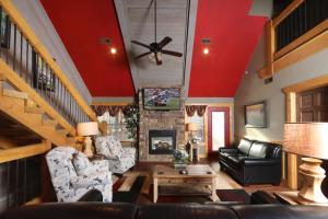 Aqua Paradise by Eden Crest