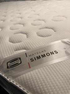 Studio avec terrasse charmante à -10mn du métro 4