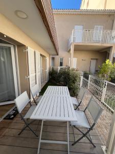 Appartements Bandol T3 a deux pas du port et des plages : photos des chambres