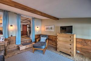 Lake Ivanhoe Family Escape with Fire Pit!