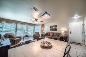 WW B202 Landmark Lodge