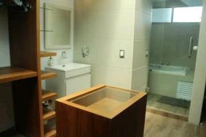 Suite de huéspedes, con alberca