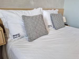 Flat em Muro Alto - Porto de Galinhas - MAKIA A305 - By Anfitrião Legal