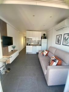 Moderno en primera línea de playa