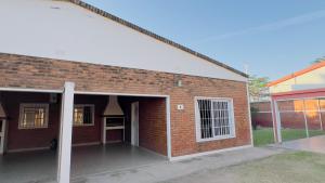 G4 HERMOSA CASA 2 DORMITORIOS en Villa Ángela