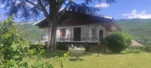 Charming house with great views - La Biolle