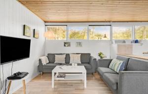 Nice Home In Store Fuglede With Wifi