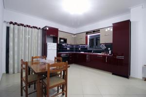 Villa B