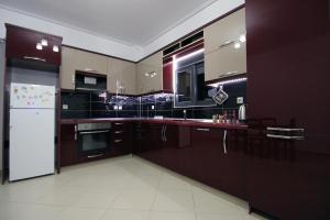 Villa B