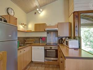 Gîte confortable avec vue imprenable près de Saint-Étienne - FR-1-496-38