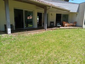 Maisons de vacances Spacieuse maison familiale 11 pers. avec jardin pres du port de Capbreton - FR-1-239-1001 : photos des chambres