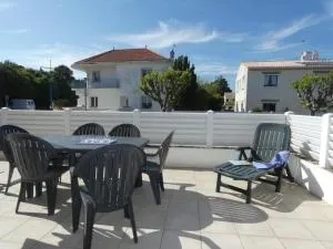 Appartement 4 pers, terrasse, proche plage/commerces - Notre-Dame-de-Monts - FR-1-540-190 - 山地圣母村