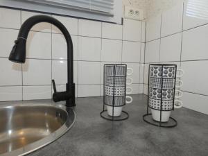 Appartements Appartement 4 pers, terrasse, proche plage/commerces - Notre-Dame-de-Monts - FR-1-540-190 : photos des chambres