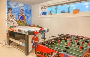 Cozy Home In Den Haag With Wifi