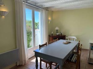 Maisons de vacances Maison independante 6 pers. avec terrasse, barbecue et parking, a 6 km de la plage - FR-1-224A-67 : photos des chambres