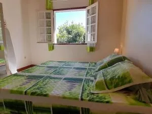 Gîte confortable avec vue imprenable à Saint-Paul, 2 ch, Terrasse et BBQ - FR-1-786-2 - 圣勒