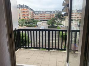 Appartement lumineux à 50m de la plage de Cabourg, balcon, parking gratuit, 4 pers. - FR-1-465-119