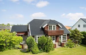 Awesome Home In Hadsund With Wifi