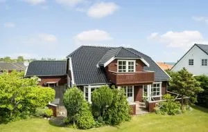 Awesome Home In Hadsund With Wifi - Als