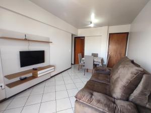 Apartamento com mobília nova 302
