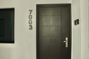 Hermoso en marina, asombrosas vistas by G P S rentas