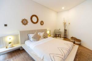 Chic modern villa, 5 minute walk to Legian beach