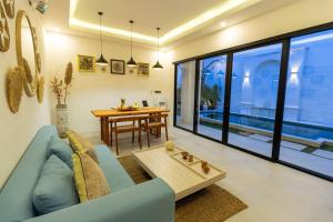 Chic modern villa, 5 minute walk to Legian beach