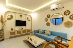 Chic modern villa, 5 minute walk to Legian beach