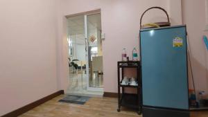 曼谷辉煌 旺中带静 带庭院的3个房间独立别墅 预订5天以上提供免费接机一次