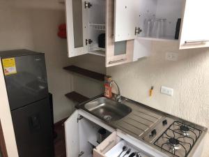 Apartaestudio cerca al Centro Comercial Fabricato