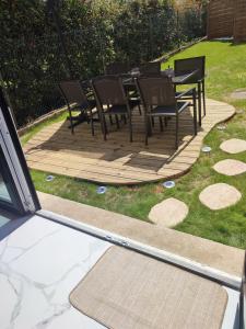 Maison neuve et contemporaine, alliant modernité et situation stratégique à 12km de Paris et 8km de Versailles