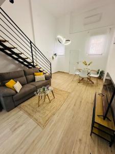 Modern Duplex with AC, 4 pax