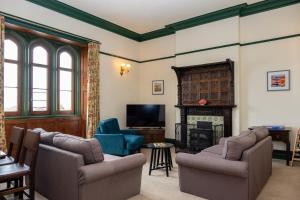 Watermouth Castle, Penn-Curzon Apartment