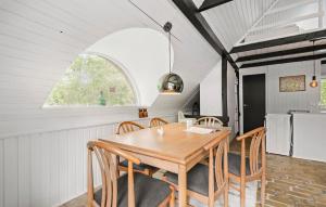 3 Bedroom Lovely Home In Hemmet