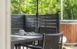 3 Bedroom Lovely Home In Hemmet