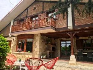 Caserio Arrigorri excelente ubicación jardín con barbacoa 14 plazas - Manurga