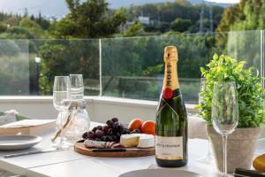 Modern 3-bedroom family apartment Estepona Centre