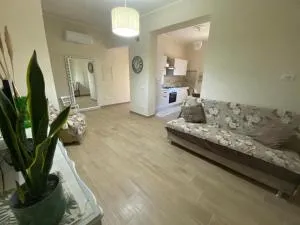 Carmen House3 - Case Terranova